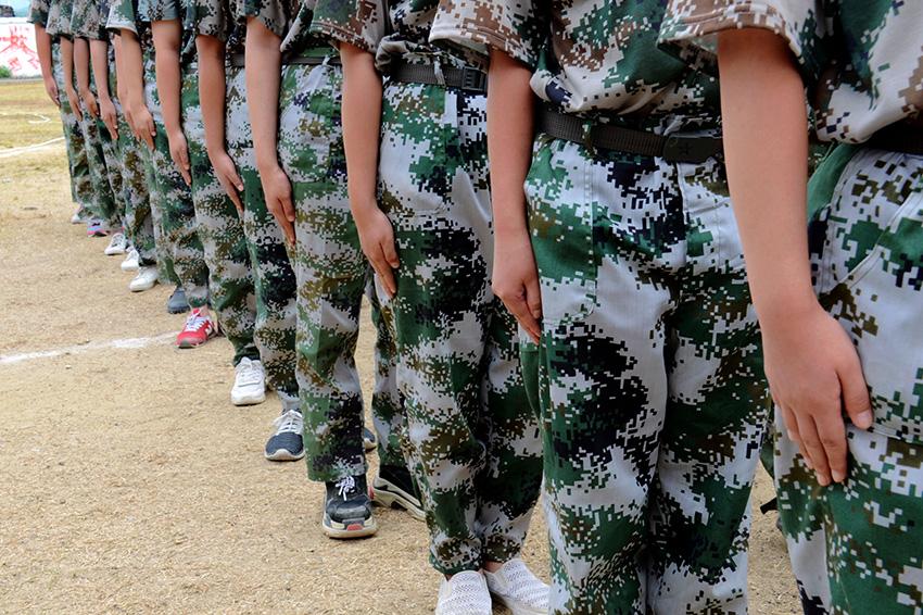 我的第一天夏令營(yíng)(900字)